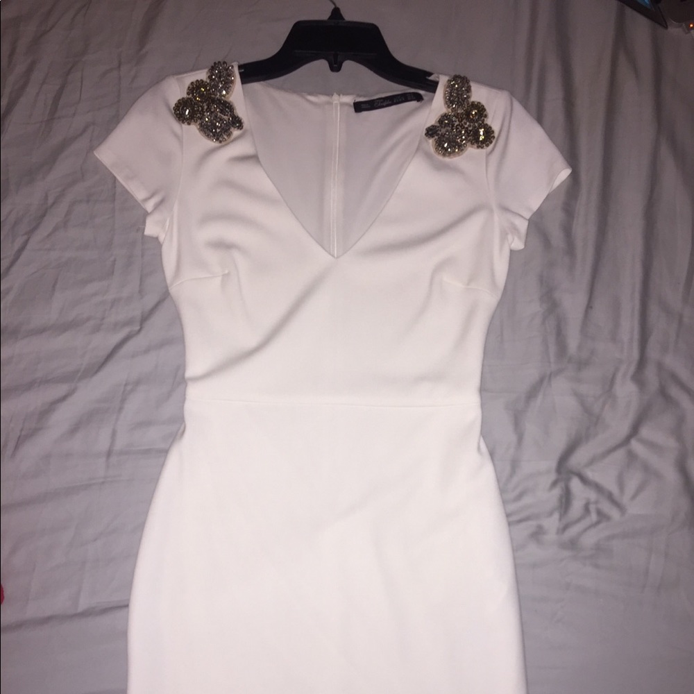 Dress - Picture 2 of 3